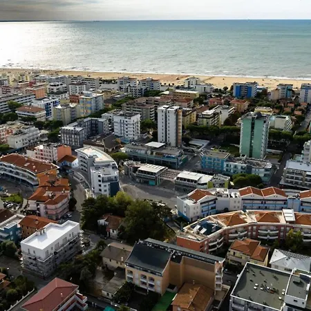 Bright Flat Near The In * Bibione