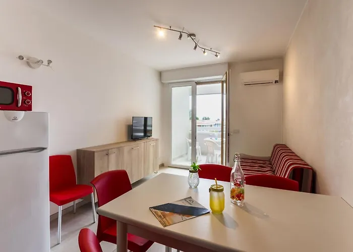 Bright Flat Near The In Apartment *